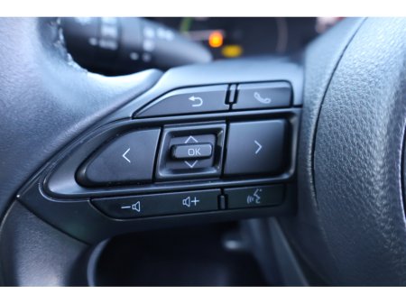 2023 Toyota Yaris HYBRID LUNA 4DR AUTO Great Spec 12 Months Warranty €18,495 thumbnail