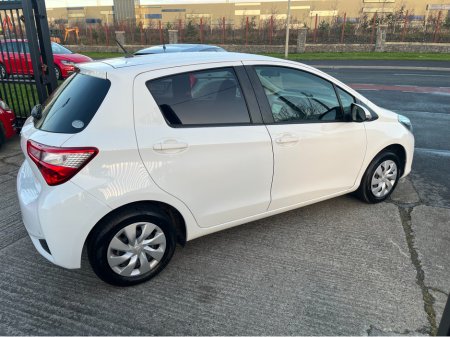 2019 Toyota Vitz 1.0 5DR AUTO LOW KMS HIGH SPEC €11,950 thumbnail