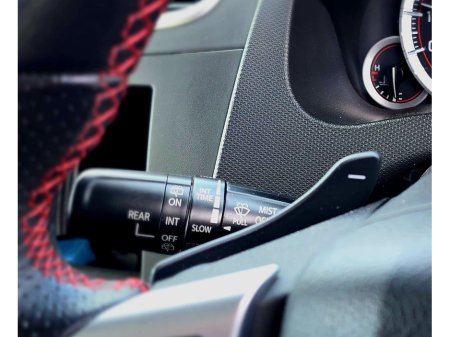 2013 Suzuki Swift - thumbnail 18