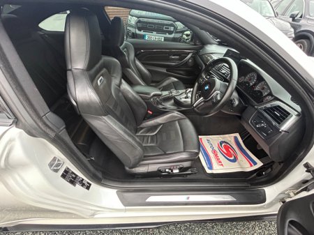 2016 BMW M4 - thumbnail 16