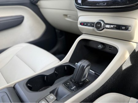 2018 Volvo XC40 - thumbnail 12