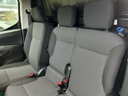 2026 Opel Combo SPORT L1H1-1.5 100PS D-6SP thumbnail