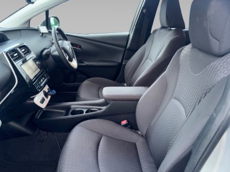 2016 Toyota Prius 1.8 Petrol Hybrid Auto €15,900 thumbnail