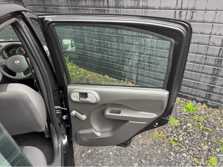 2010 Fiat Panda 1.1 ACTIVE ECO 5DR €2,495 thumbnail