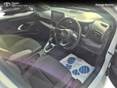 2023 Toyota Yaris 1.5 HYBRID L/SPORT 5DR €24,950 thumbnail