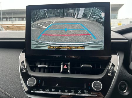 2023 Toyota Corolla - thumbnail 19