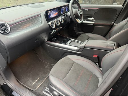 2025 Mercedes-Benz EQA 250 PLUS URBAN EDITION//GREAT SPEC//SIMI AND AA DEALER €44,950 thumbnail