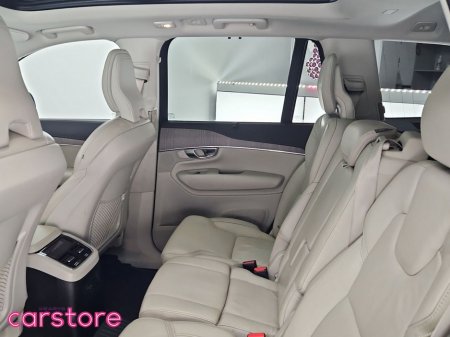 2023 Volvo XC90 - thumbnail 13