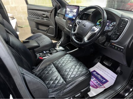 2019 Mitsubishi Outlander Petrol Hybrid €21,999 thumbnail