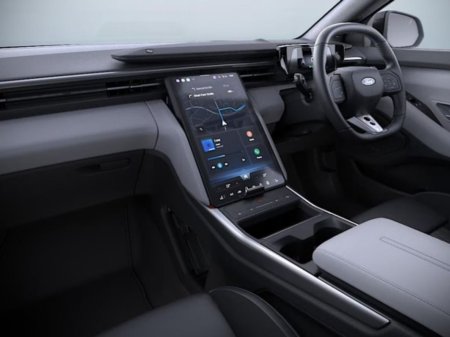 2026 Ford Capri - photo 6