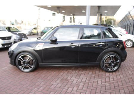 2019 MINI Cooper 1.5 COOPER 5DR HATCHBACK AUTO // 1 OWNER CAR // AS NEW CONDITION THROUGHOUT // BUY WITH CONFIDENCE AA AND SIMI APPROVED DEALER 2025 // FINANCE ARRANGED // €16,950 thumbnail