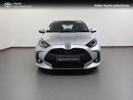 2025 Toyota Yaris - thumbnail 4