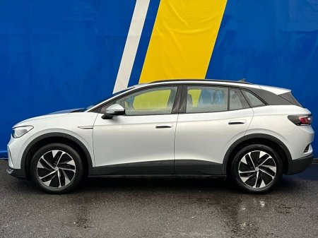 2023 Volkswagen ID.4 PURE LIFE 52KWH // PARKING SENSORS // AMBIENT LIGHTING // HEATED STEERING WHEEL €23,900