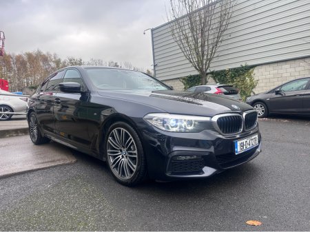 2019 BMW 5 Series - view 2