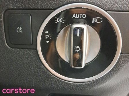 2018 Mercedes-Benz CLA Class - thumbnail 17