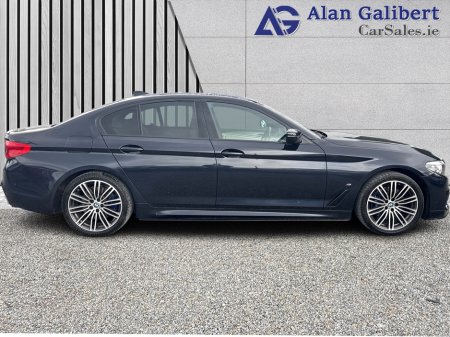 2020 BMW 5 Series - view 3