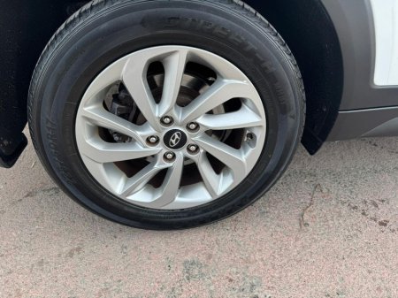 2016 Hyundai Tucson - thumbnail 24