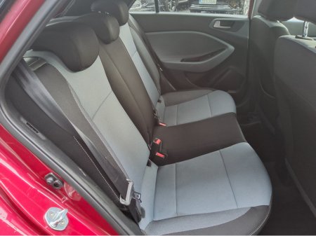 2018 Hyundai i20 - thumbnail 13