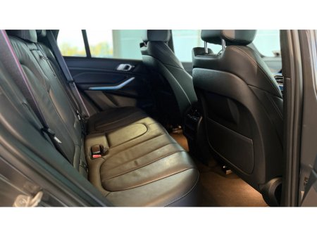 2022 BMW X5 XDRIVE45E 4DR AUTO G05H €62,800 thumbnail