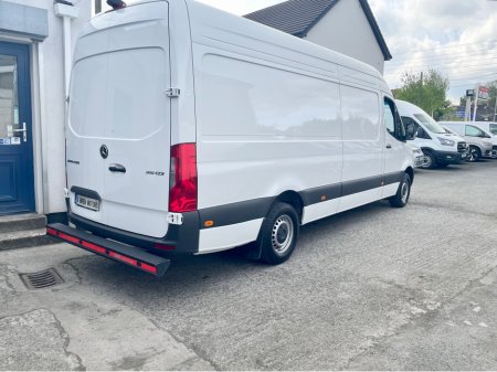 2025 Mercedes-Benz Sprinter - photo 16