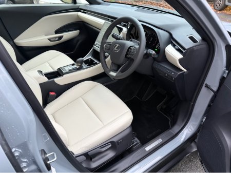 2025 Lexus LBX PREMIUM SPECIFICATION//BEIGE LEATHER//IMMACULATE//HYBRID//SIMI AND AA DEALER €39,950 thumbnail