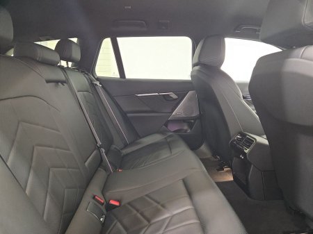 2025 BMW 5 Series - thumbnail 22