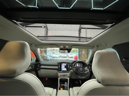 2022 Volvo XC40 2022 VOLVO XC40 RECHARGE PLUG-IN HYBRID T5 INS 1.5 AUTOMATIC / CRUISE CONTROL / 360° PARKING CAMERA / ELECTRIC MEMORY HEATED FRONT & REAR SEATS / PANORAMIC SUNROOF €36,950 thumbnail