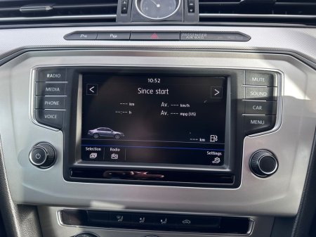 2017 Volkswagen Passat - thumbnail 33