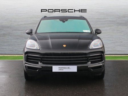 2023 Porsche Cayenne E-Hybrid Platinum Edition €77,000 thumbnail