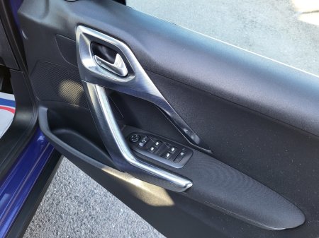 2014 Peugeot 208 - thumbnail 18