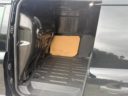 2018 Ford Transit Connect - thumbnail 19