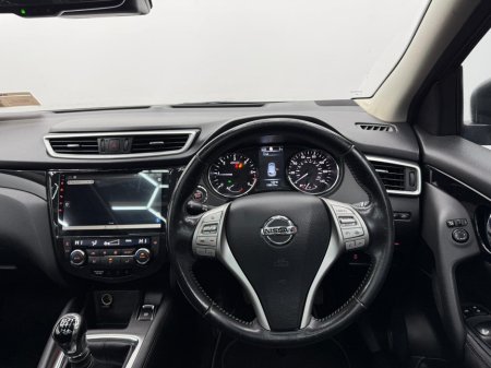 2017 Nissan Qashqai 1.5 DSL XE €11,950 thumbnail