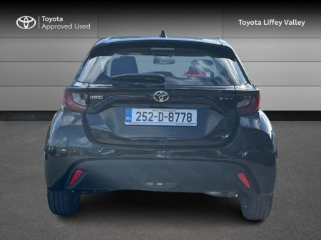 2025 Toyota Yaris - thumbnail 4