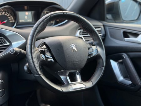 2019 Peugeot 308 - thumbnail 37