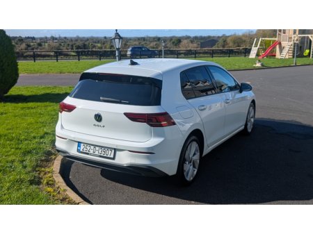 2025 Volkswagen Golf - thumbnail 9