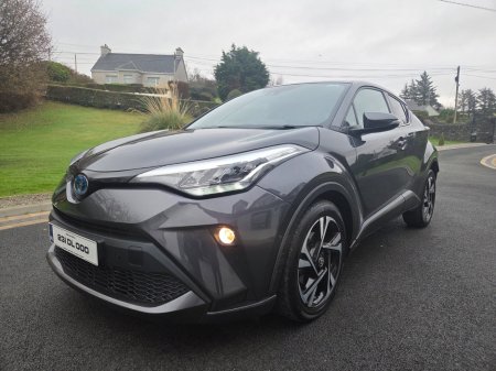 2023 Toyota C-HR  €31,950