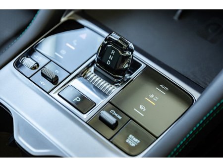 2025 BYD Seal U DM-I COMFORT €43,899 thumbnail