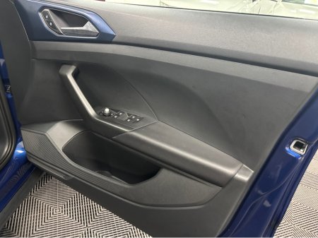 2023 Volkswagen T-Cross VOLKSWAGEN T CROSS 1.0 PETROL AUTOMATIC*REVERSE CAM & PARK ASSIST*ADAPTIVE CRUISE CONTROL*KEYLESS ENTRY & START*BLUETOOTH AUDIO & APPLE CAR PLAY*FINANCE AVAILABLE TRADE INS WELCOME* thumbnail