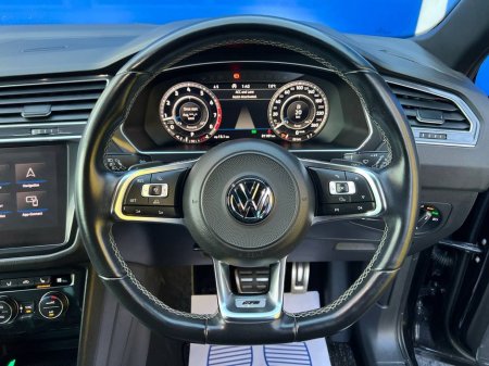 2019 Volkswagen Tiguan R-LINE 1.4 TSI AUTO // 4 HEATED SEATS // 19