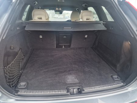 2021 Volvo XC60 B4 Inscritption 5DR Auto €36,950 thumbnail