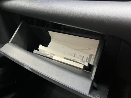 2021 Toyota Yaris - thumbnail 14