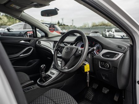 2016 Opel Astra - thumbnail 8