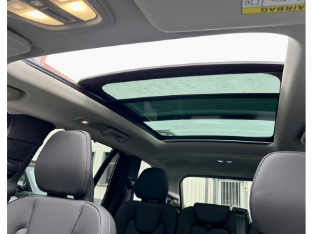 2025 Volvo XC90 MULBERRY RED / PLUS DARK T8 PHEV AWD AUTO PLUS €78,950 thumbnail