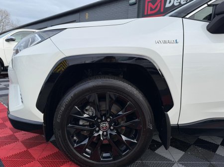 2021 Toyota Rav4 RAV4 PETROL HYBRID DYNAMIC , Only 57k , Heated Leather Seats , Sat-Nav , Reverse Camera , Cruise Control , Dual Zone Climate control , Fully Serviced & Fresh NCT , Finance €85 p/w & €15,950 deposit . €33,950 thumbnail