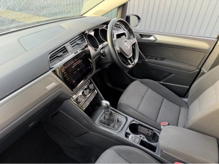 2018 Volkswagen Touran CL - 2.0L DIESEL - AUTO - 7 SEATS - 12M WARRANTY - CAR: €19,950 thumbnail