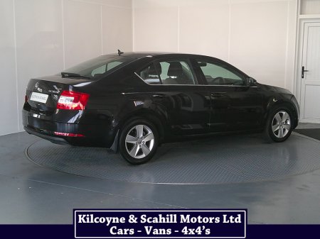 2020 Skoda Octavia - thumbnail 7