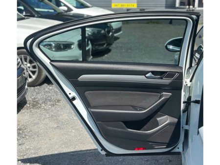 2016 Volkswagen Passat TSI BLUEMOTION COMFORT LINE AUTOMATIC 1.4 PETROL (7051) €16,495 thumbnail