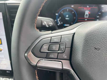 2025 Volkswagen Amarok  €60,810 thumbnail