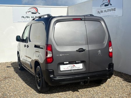 2019 Peugeot Partner - thumbnail 11