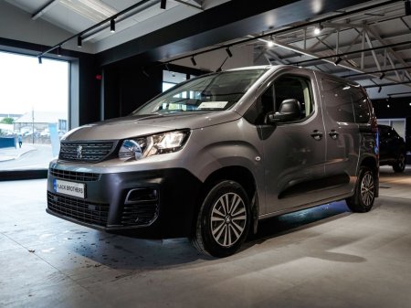 2021 Peugeot Partner 1.5 Blue HDI 75 Panelled 6.2 3 €17,500